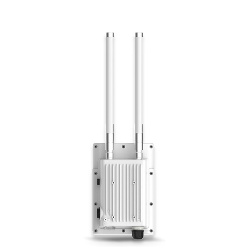 Milesight UG67 LoRaWAN Outdoor Gateway